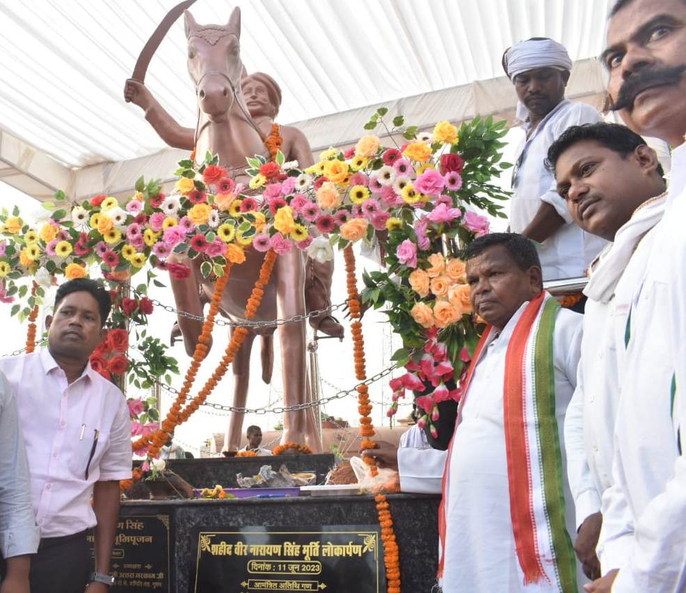 शहीद वीर नारायण सिंह गरीबों के मसीहा और  सच्चे देशभक्त थे: मंत्री श्री कवासी लखमा