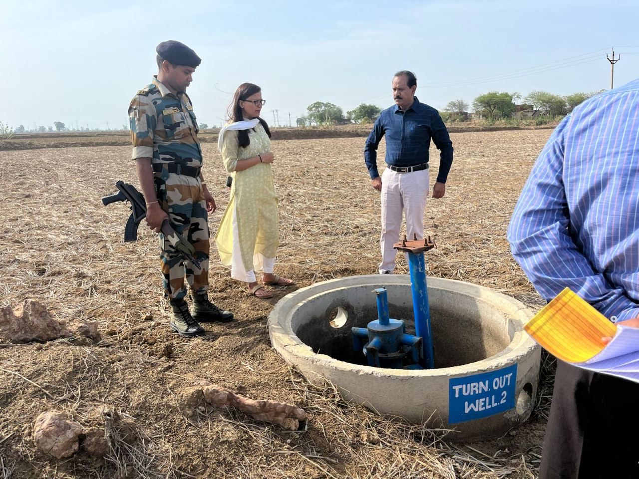 जांजगीर-चांपा : कलेक्टर एवं मुख्य अभियंता ने जल संसाधन विभाग के कार्यों का किया संयुक्त निरीक्षण