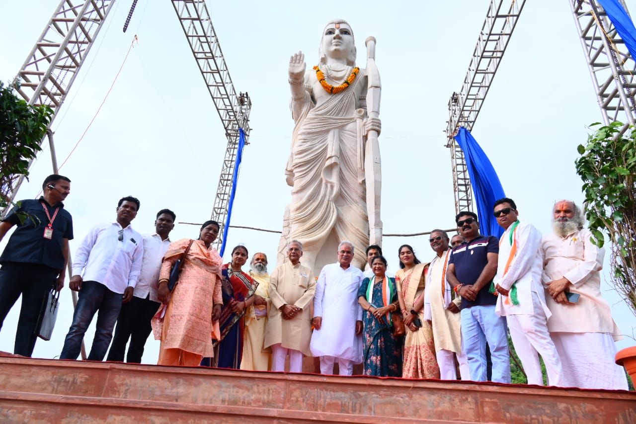 मुख्यमंत्री श्री भूपेश बघेल ने नगरी-सिहावा के मुकुंदपुर में राम वन गमन पर्यटन परिपथ के निर्माण कार्यों का किया लोकार्पण