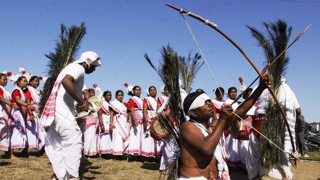 विश्व आदिवासी दिवस : छत्तीसगढ़ में मुख्यधारा से जुड़ता आदिवासी समुदाय