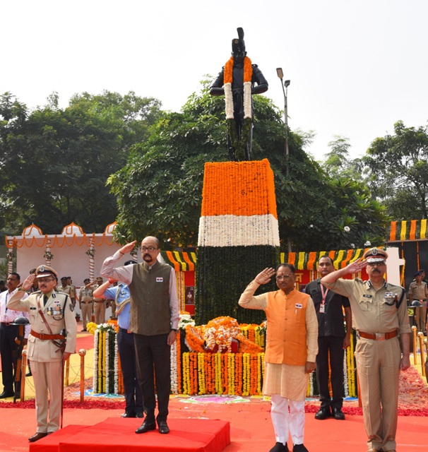 पुलिसकर्मियों के प्रति रखें मानवीय दृष्टिकोण – श्री रमेन डेका